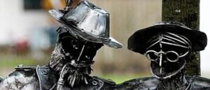 sculpture, art, statue, figure, artwork, man, woman, metal, few, romantic, romance, bank, metal art